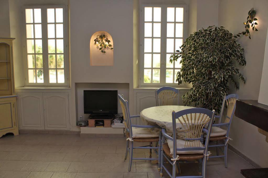 Very Charming Studio Apartment On Port In Cannes A Short Walk To Palais With Aircon And Internet 411 エクステリア 写真